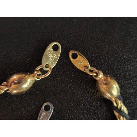Vintage Trifari - 3 pieces of Twisted Gold and Black Necklace and Bracelet Silve - Picture 3 of 5